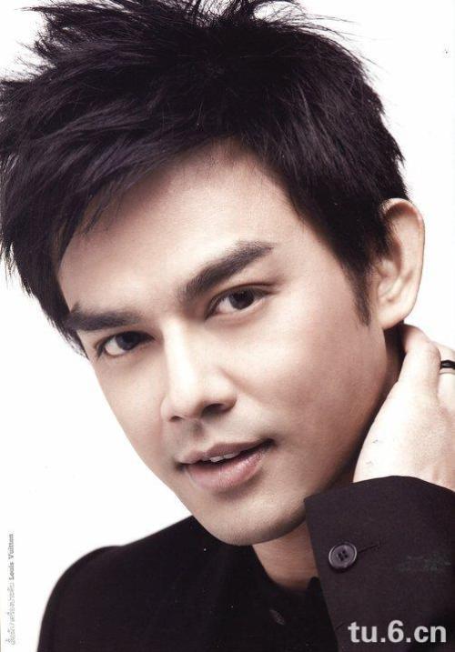 泰国知名男明星,揭秘泰国知名男明星的魅力人生