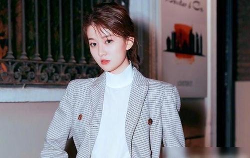 推到乔欣明星,从青春校园到璀璨星途，演绎青春与梦想的交织