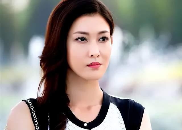 欠打的女明星有谁,那些久违荧幕的欠打女神