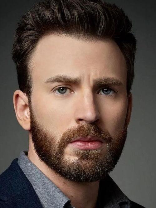 尖型脸男明星,解析尖型脸男明星的独特魅力与时尚风格