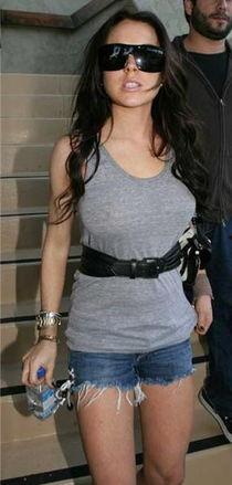 不带文胸明星,无拘无束的明星风采